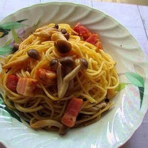 ベーコンとしめじの和風パスタ☆